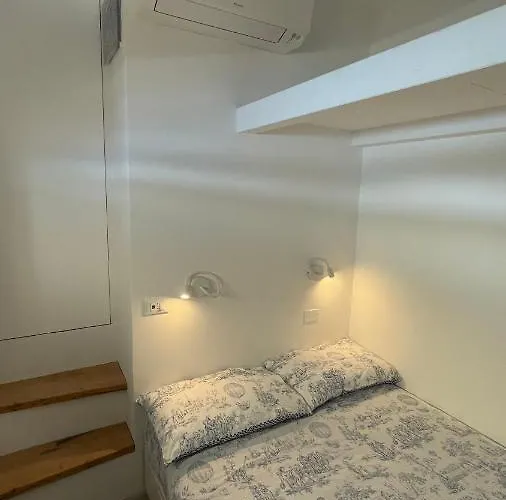 Seafront Rooftop Flat W/ Terrace