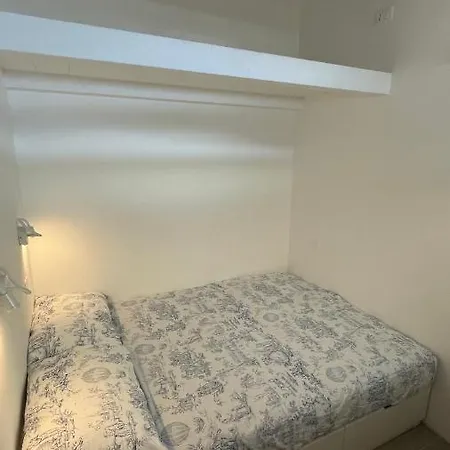 Seafront Rooftop Flat W/ Terrace Apartment *